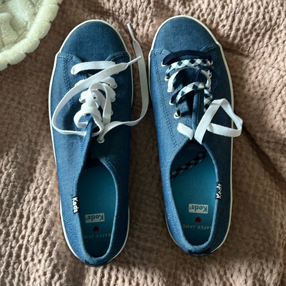 Never worn Draper James Keds